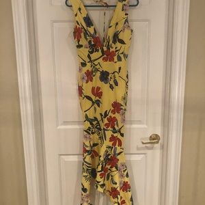 NWOT WOMENS YELLOW FLORAL LONG DRESS